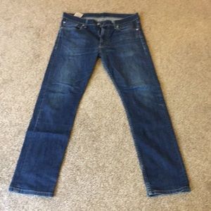 Levi’s 513 slim straight. Size 32x32